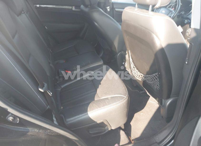 Photo 8 of 2014 Kia Sorento EX V6 (VIN 5XYKUDA70EG459014)