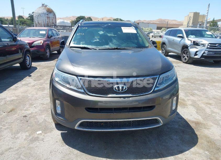 Photo 12 of 2015 Kia Sorento EX V6 (VIN 5XYKUDA70FG556683)