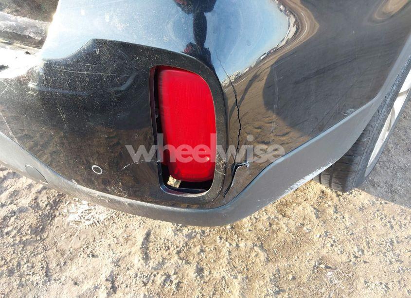 Photo 12 of 2015 Kia Sorento EX V6 (VIN 5XYKUDA70FG557817)