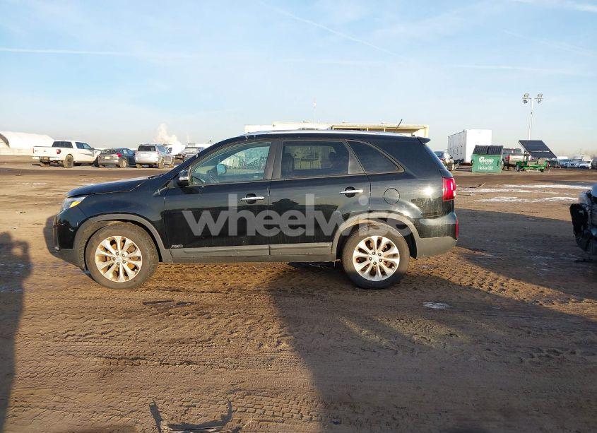 Photo 15 of 2015 Kia Sorento EX V6 (VIN 5XYKUDA70FG557817)