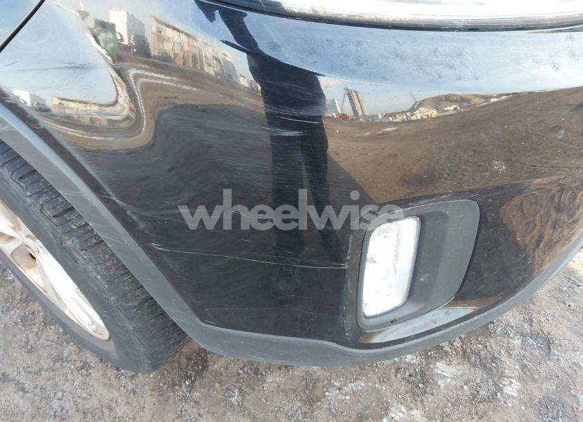 Photo 18 of 2015 Kia Sorento EX V6 (VIN 5XYKUDA70FG557817)