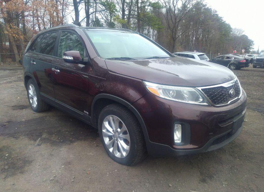 2015 Kia Sorento EX V6 (VIN 5XYKUDA71FG654797) main photo