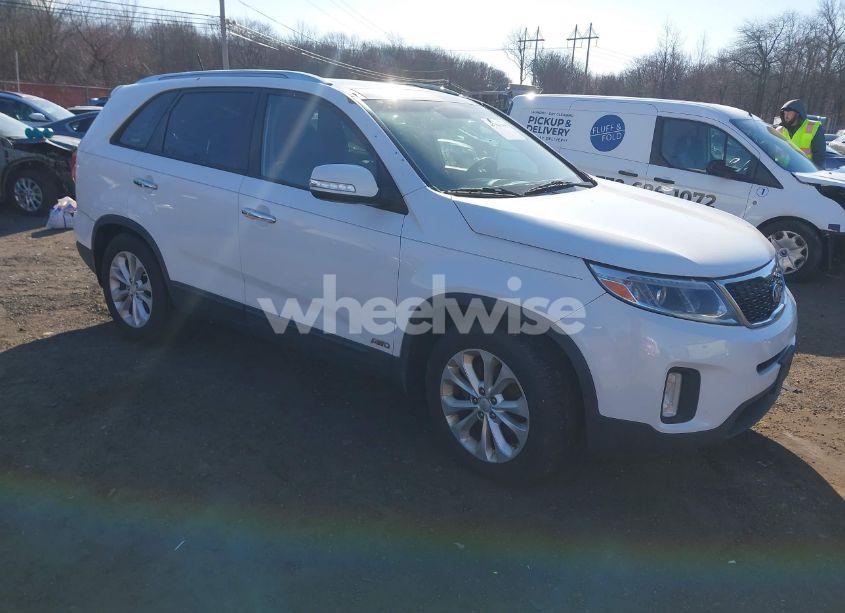2014 Kia Sorento EX V6 (VIN 5XYKUDA73EG481900) main photo