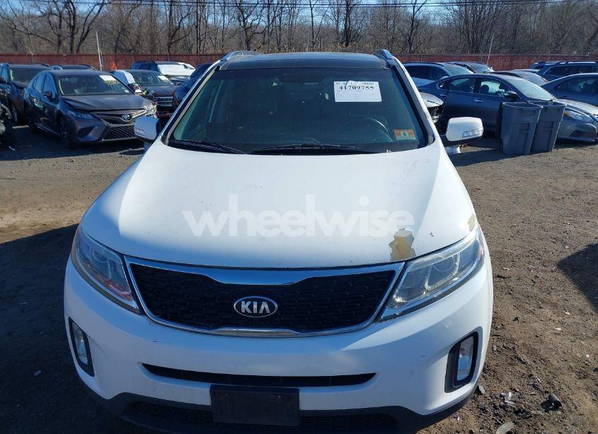 Photo 12 of 2014 Kia Sorento EX V6 (VIN 5XYKUDA73EG481900)
