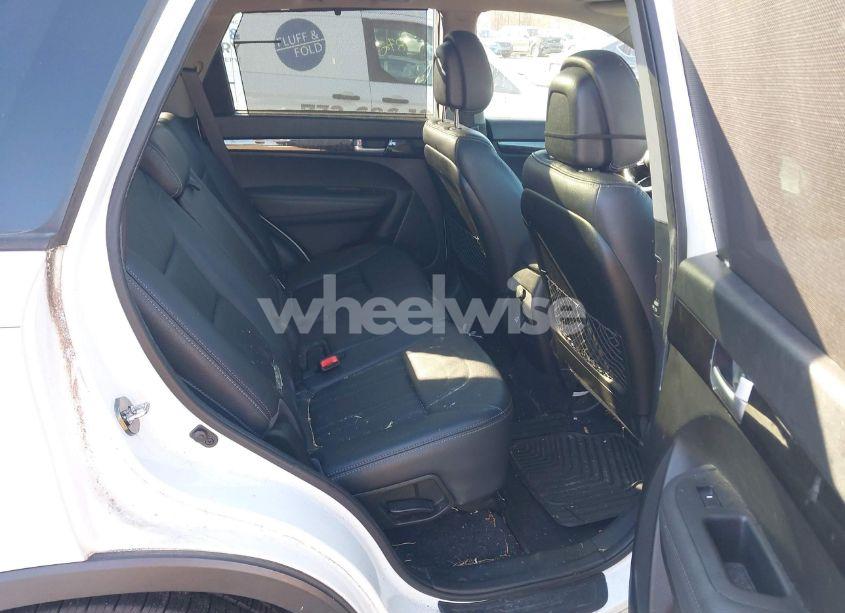 Photo 8 of 2014 Kia Sorento EX V6 (VIN 5XYKUDA73EG481900)