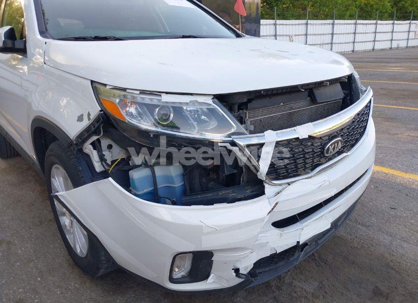 Photo 14 of 2014 Kia Sorento EX V6 (VIN 5XYKUDA73EG543425)