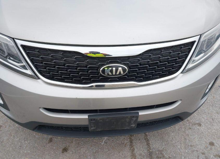 Photo 6 of 2015 Kia Sorento EX V6 (VIN 5XYKUDA73FG603298)