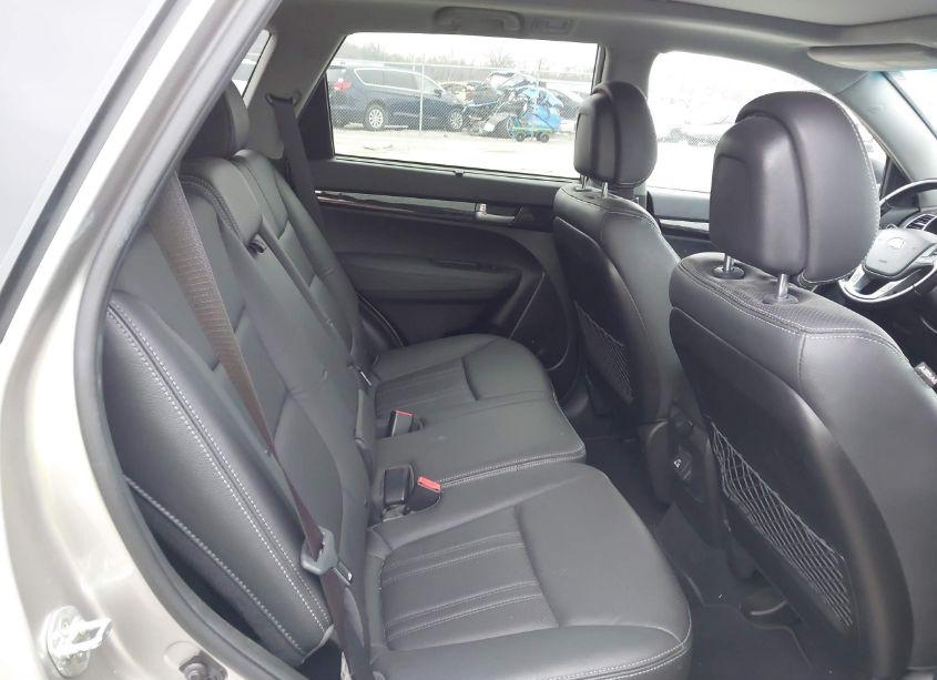 Photo 8 of 2015 Kia Sorento EX V6 (VIN 5XYKUDA73FG603298)