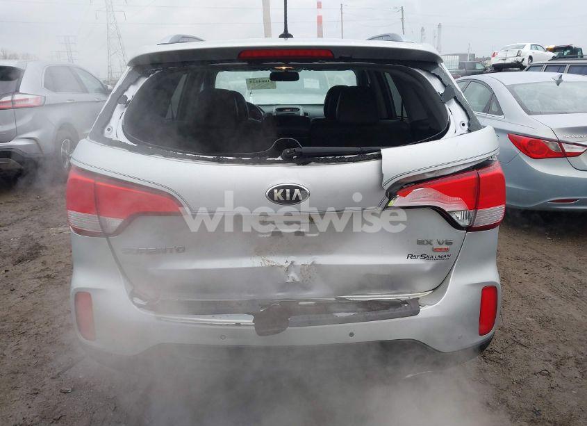 Photo 16 of 2014 Kia Sorento EX V6 (VIN 5XYKUDA77EG498747)