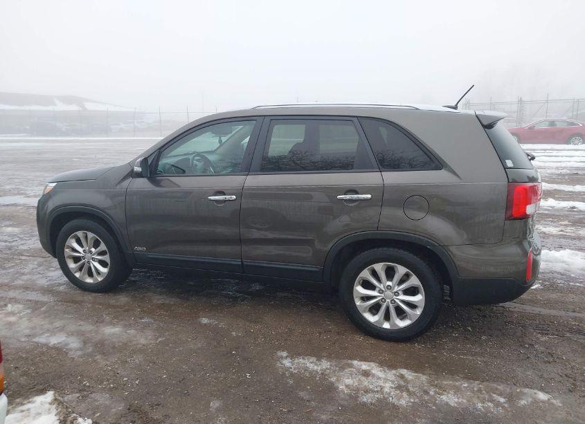 Photo 14 of 2015 Kia Sorento EX V6 (VIN 5XYKUDA78FG614068)