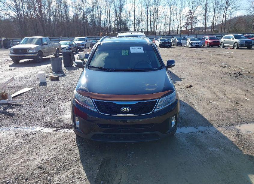 Photo 12 of 2015 Kia Sorento EX V6 (VIN 5XYKUDA79FG641358)