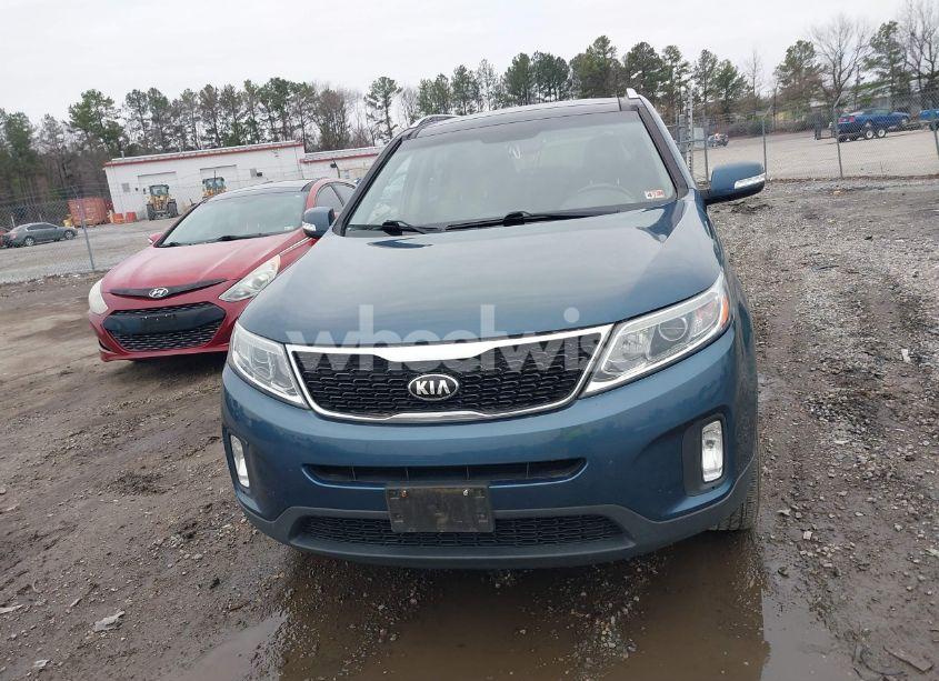 Photo 12 of 2015 Kia Sorento EX V6 (VIN 5XYKUDA7XFG572597)