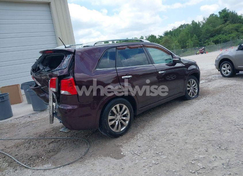 Photo 4 of 2012 Kia Sorento SX V6 (VIN 5XYKW4A21CG192977)