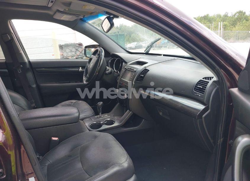 Photo 5 of 2012 Kia Sorento SX V6 (VIN 5XYKW4A21CG192977)