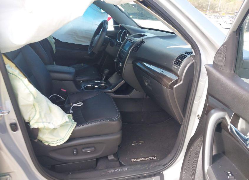 Photo 5 of 2012 Kia Sorento SX V6 (VIN 5XYKW4A21CG296157)