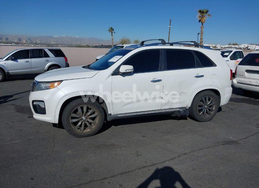 Photo 6 of 2012 Kia Sorento SX V6 (VIN 5XYKW4A21CG300577)