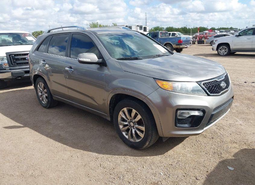 2013 Kia Sorento SX (VIN 5XYKW4A21DG341244) main photo
