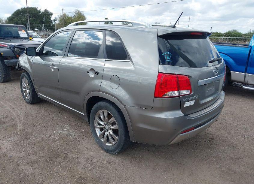 Photo 3 of 2013 Kia Sorento SX (VIN 5XYKW4A21DG341244)