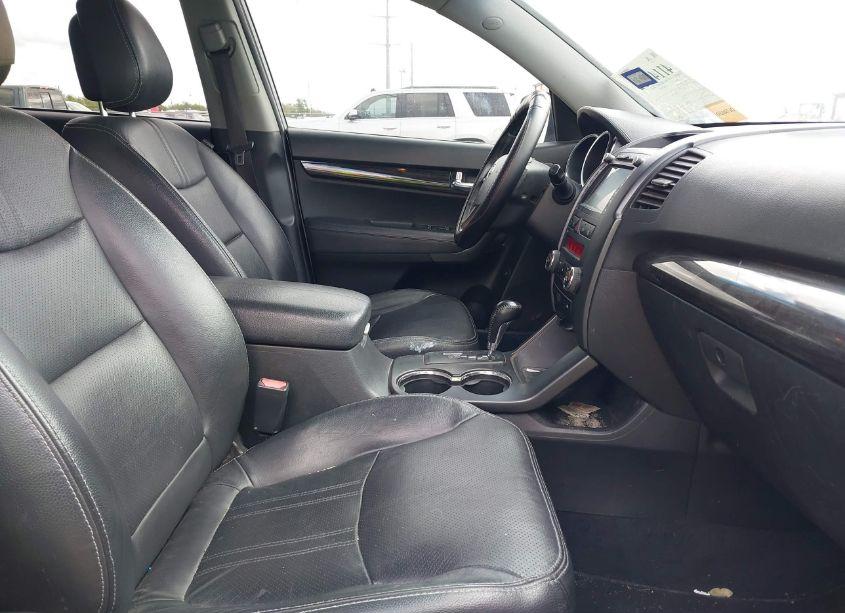 Photo 5 of 2013 Kia Sorento SX (VIN 5XYKW4A21DG341244)