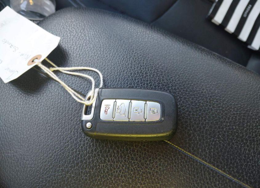 Photo 11 of 2011 Kia Sorento SX V6 (VIN 5XYKW4A23BG155654)