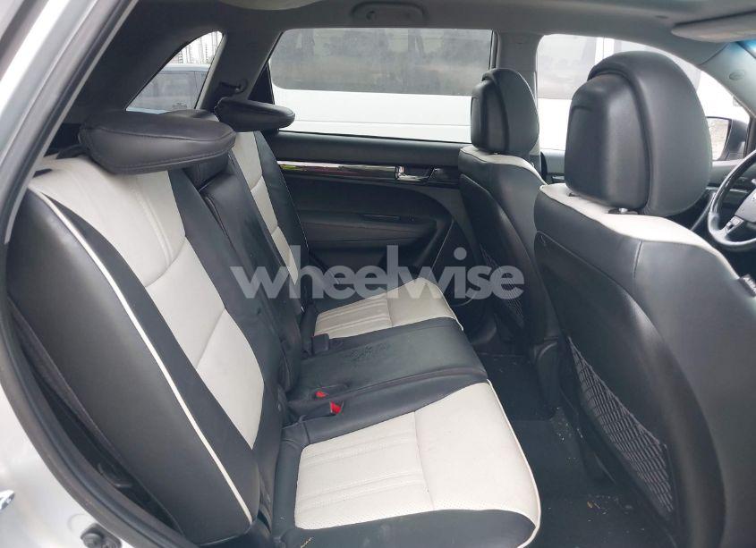 Photo 8 of 2013 Kia Sorento SX (VIN 5XYKW4A24DG409813)