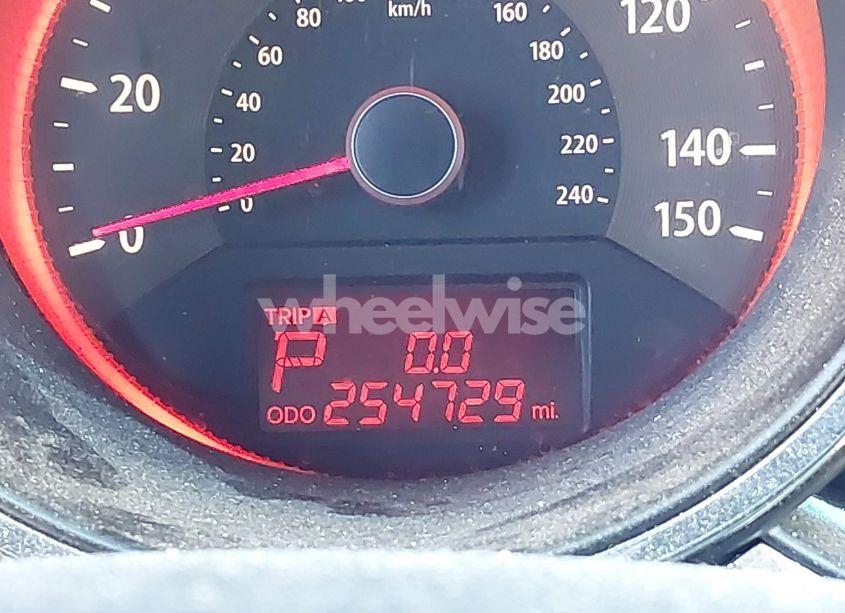 Photo 15 of 2011 Kia Sorento SX V6 (VIN 5XYKW4A25BG128679)