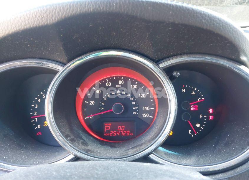 Photo 7 of 2011 Kia Sorento SX V6 (VIN 5XYKW4A25BG128679)