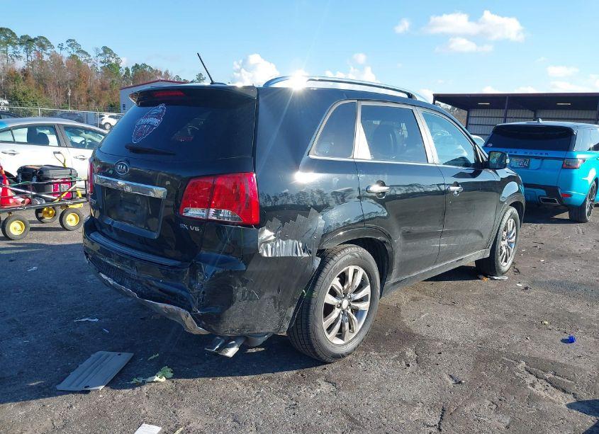 Photo 4 of 2013 Kia Sorento SX (VIN 5XYKW4A25DG377390)