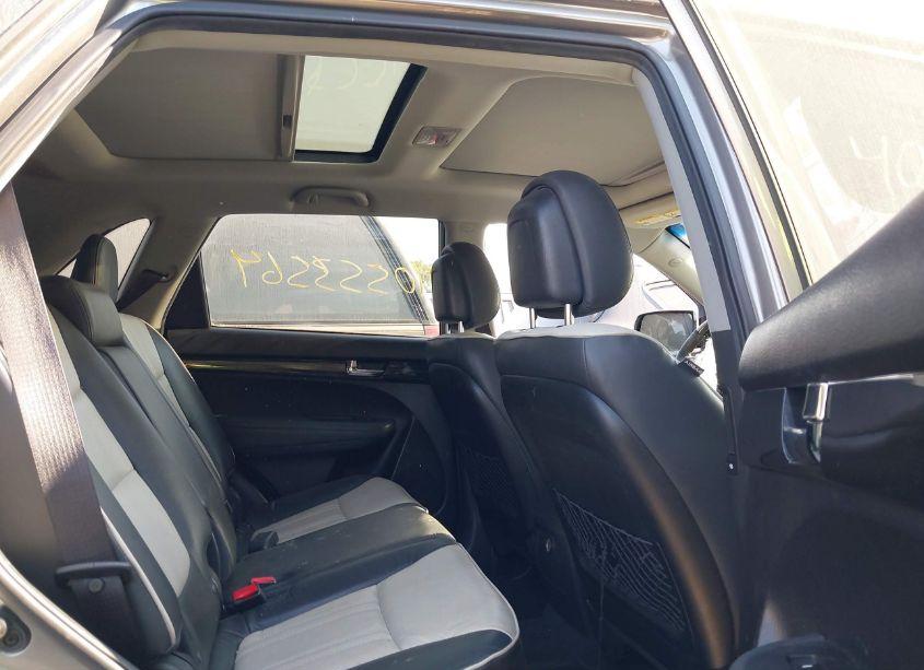 Photo 8 of 2013 Kia Sorento SX (VIN 5XYKW4A25DG392486)