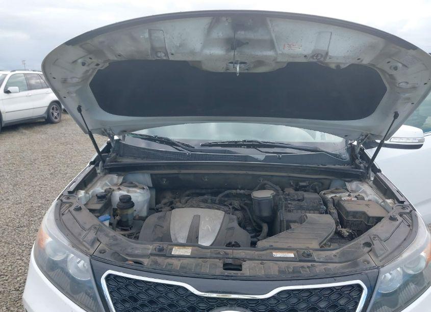 Photo 10 of 2012 Kia Sorento SX V6 (VIN 5XYKW4A27CG297958)