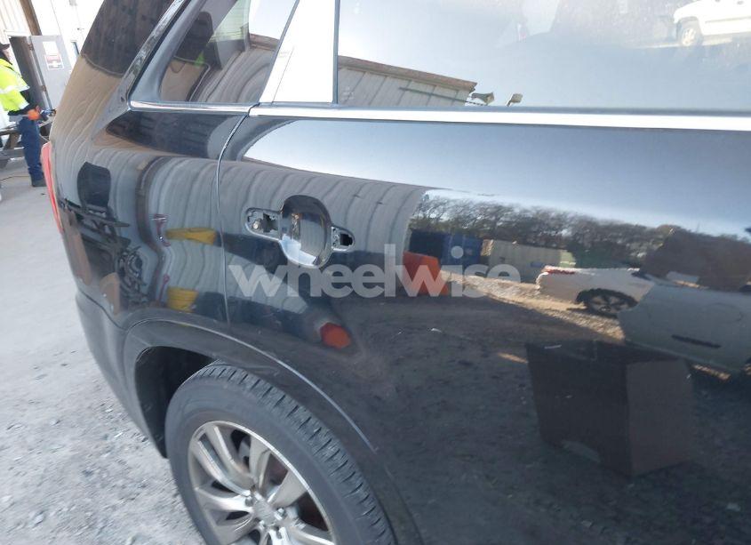 Photo 13 of 2011 Kia Sorento SX V6 (VIN 5XYKW4A28BG164298)