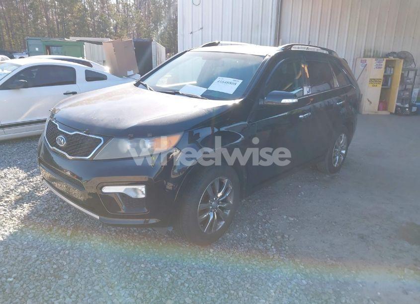 Photo 2 of 2011 Kia Sorento SX V6 (VIN 5XYKW4A28BG164298)