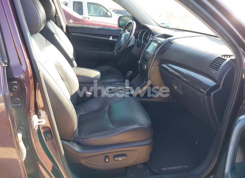 Photo 5 of 2012 Kia Sorento SX V6 (VIN 5XYKW4A28CG221634)