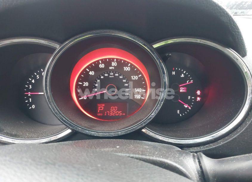 Photo 7 of 2012 Kia Sorento SX V6 (VIN 5XYKW4A28CG221634)