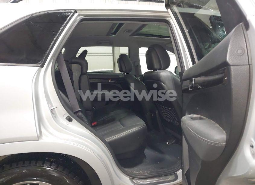 Photo 8 of 2012 Kia Sorento SX V6 (VIN 5XYKW4A28CG245951)