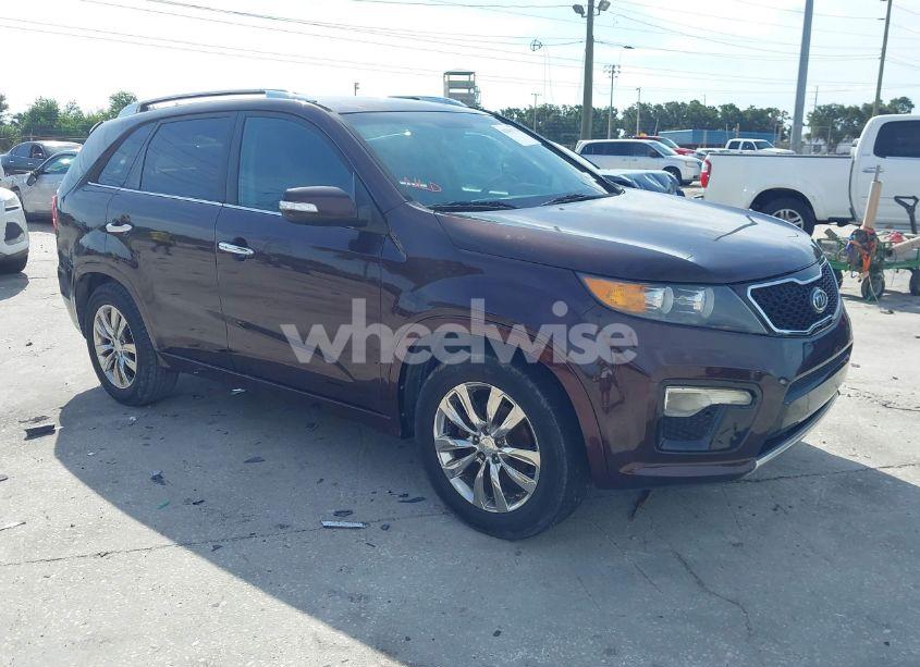 2011 Kia Sorento SX V6 (VIN 5XYKW4A29BG128099) main photo