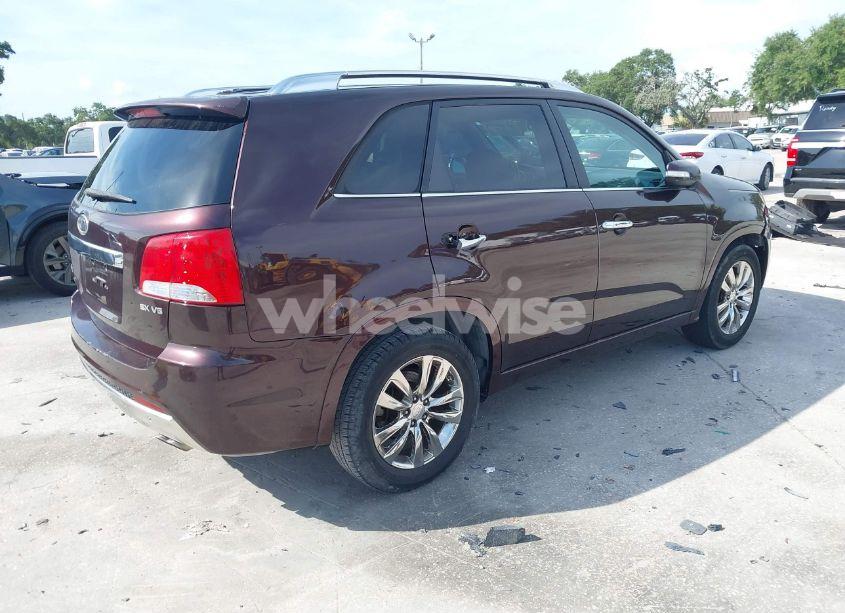 Photo 4 of 2011 Kia Sorento SX V6 (VIN 5XYKW4A29BG128099)