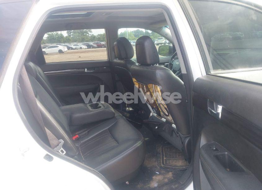 Photo 8 of 2012 Kia Sorento SX V6 (VIN 5XYKW4A29CG229256)