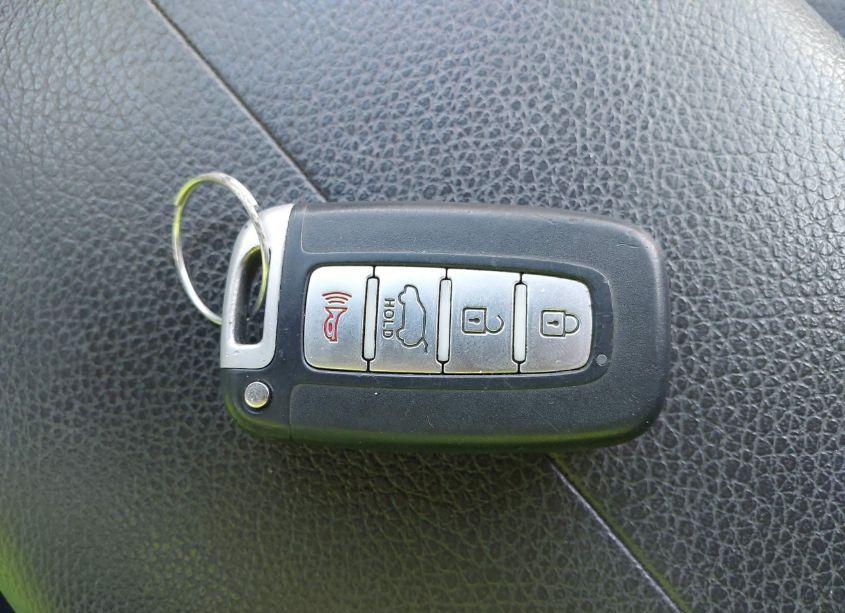 Photo 11 of 2011 Kia Sorento SX V6 (VIN 5XYKW4A2XBG164111)