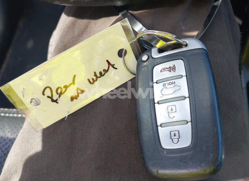 Photo 11 of 2011 Kia Sorento SX V6 (VIN 5XYKW4A2XBG171446)