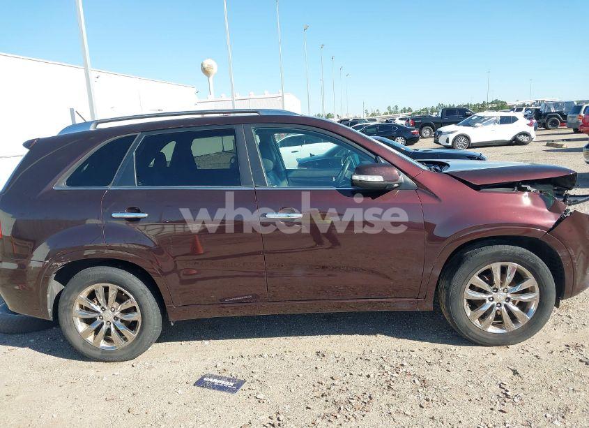 Photo 13 of 2012 Kia Sorento SX V6 (VIN 5XYKW4A2XCG238144)