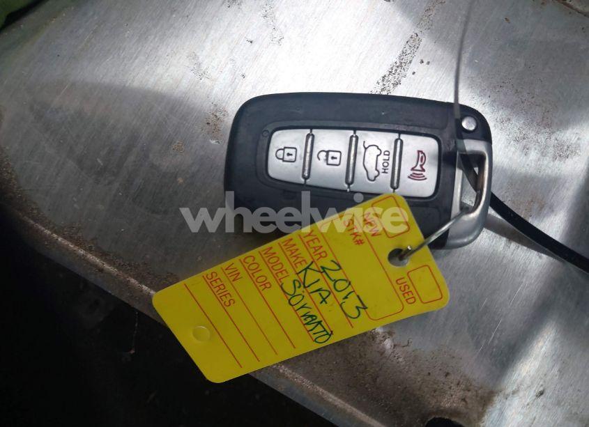 Photo 11 of 2013 Kia Sorento SX (VIN 5XYKW4A2XDG385193)