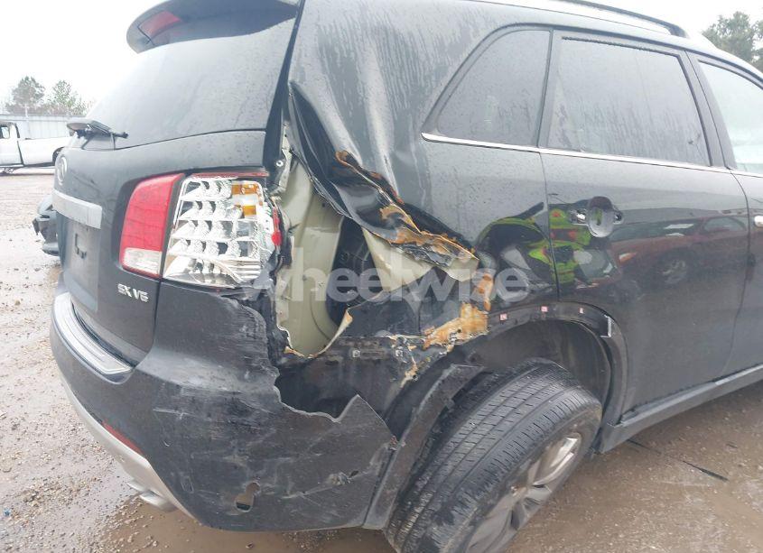 Photo 6 of 2013 Kia Sorento SX (VIN 5XYKW4A2XDG385193)