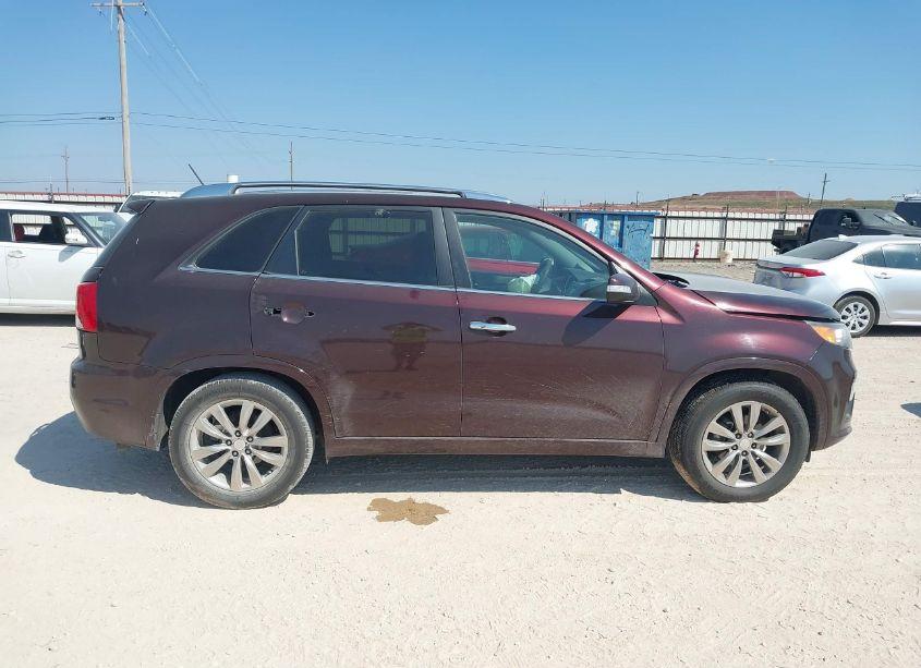 Photo 13 of 2013 Kia Sorento SX (VIN 5XYKW4A2XDG393164)