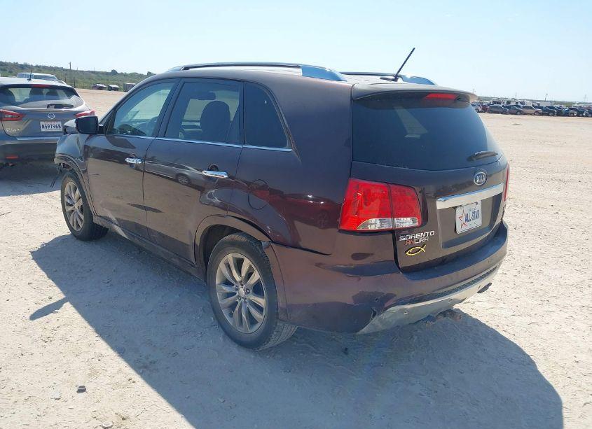 Photo 3 of 2013 Kia Sorento SX (VIN 5XYKW4A2XDG393164)