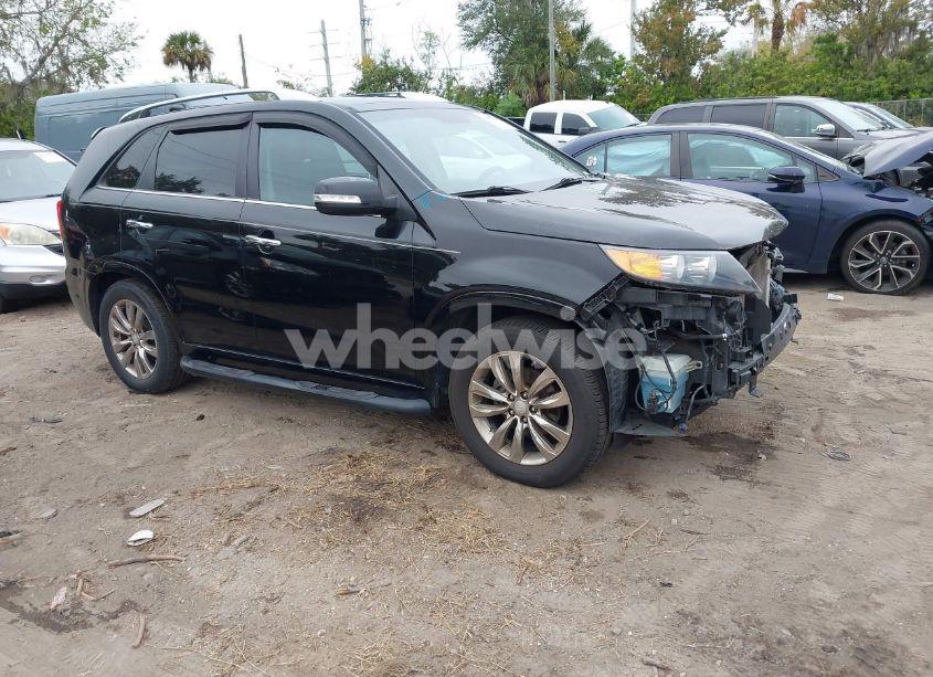 2013 Kia Sorento SX (VIN 5XYKW4A2XDG420282) main photo