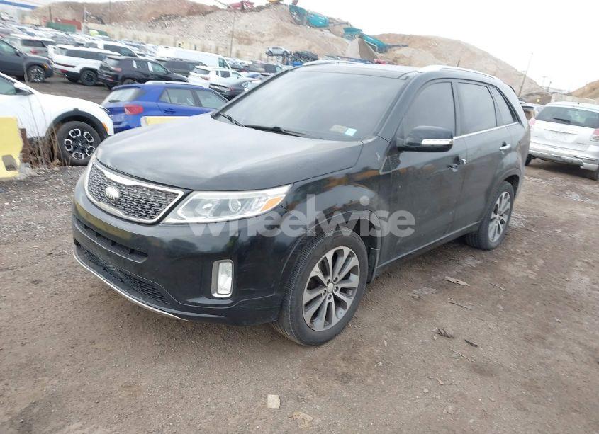 Photo 2 of 2014 Kia Sorento SX (VIN 5XYKW4A70EG432633)