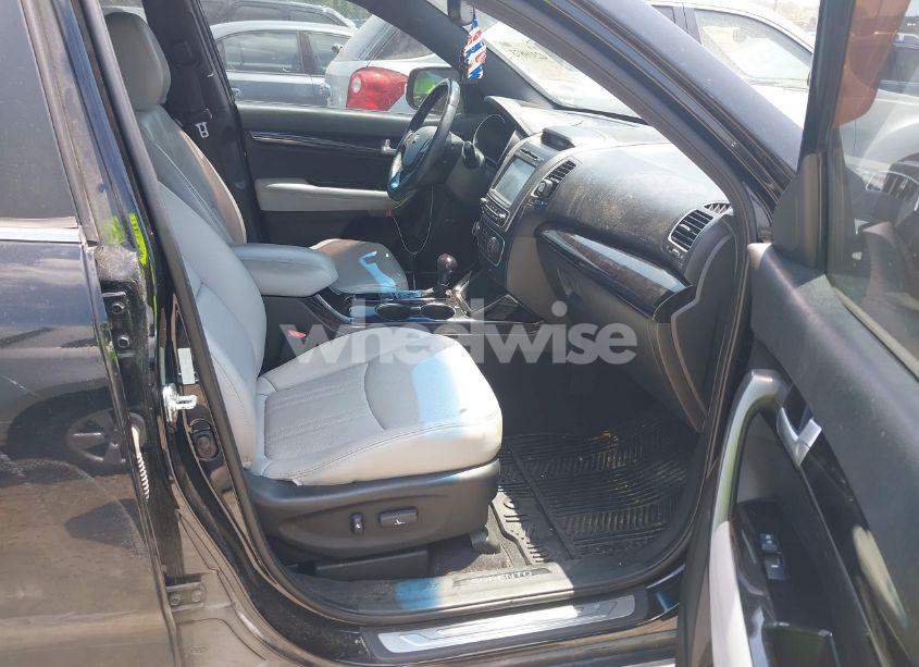 Photo 5 of 2014 Kia Sorento LIMITED V6 (VIN 5XYKW4A70EG521005)