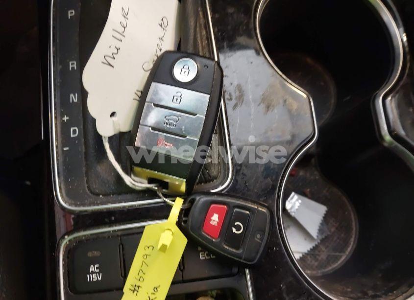 Photo 11 of 2014 Kia Sorento SX (VIN 5XYKW4A71EG536564)