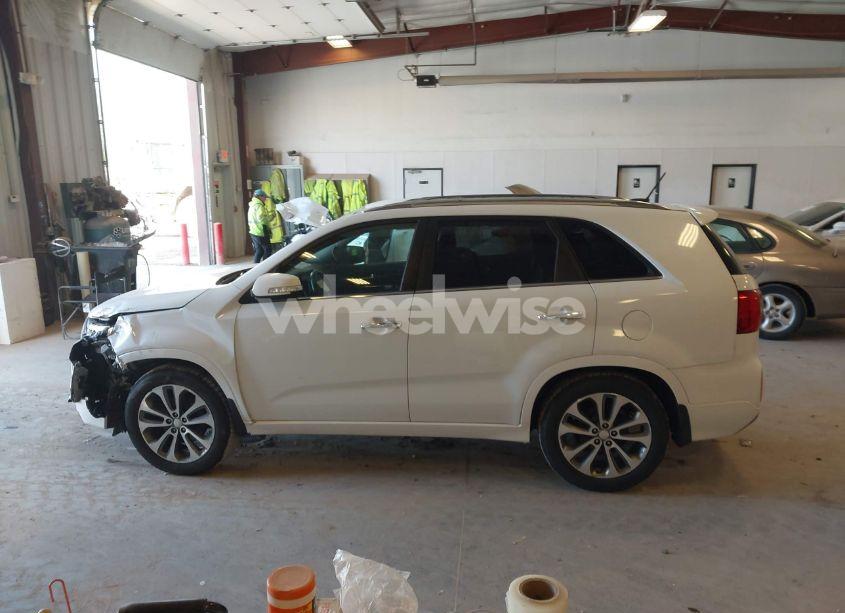 Photo 14 of 2014 Kia Sorento SX (VIN 5XYKW4A71EG536564)